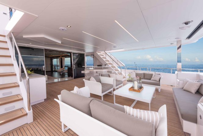 aft deck - sistership - Photo © Horizon