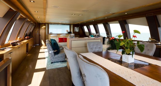 Saloon and dining area