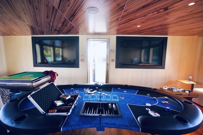 Games room and entertainment saloon