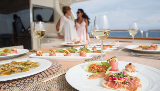 alfresco dining in style