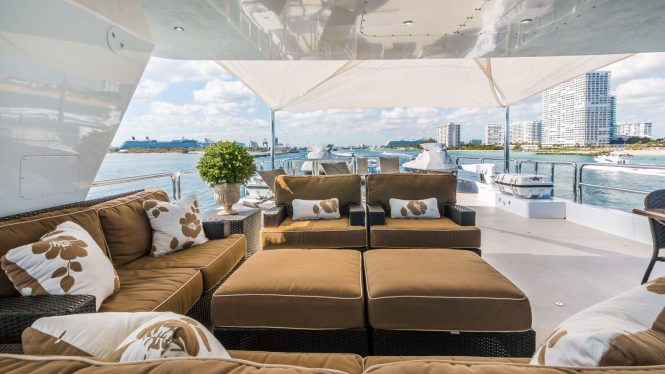 exterior lounging area