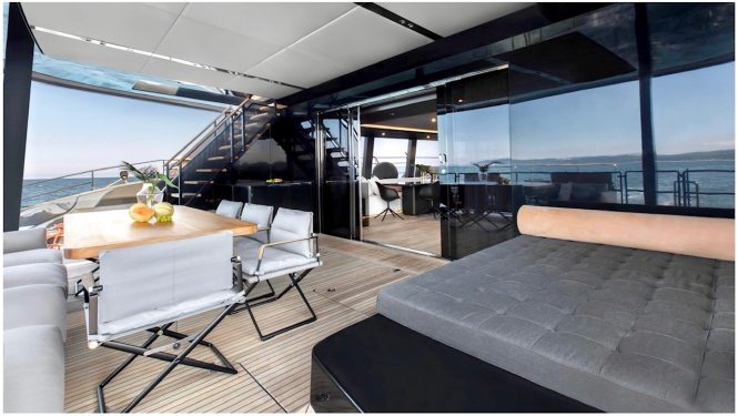 Aft deck