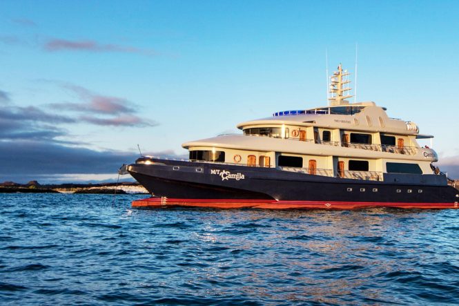 Trimaran yacht CAMILLA for charter in the Galapagos