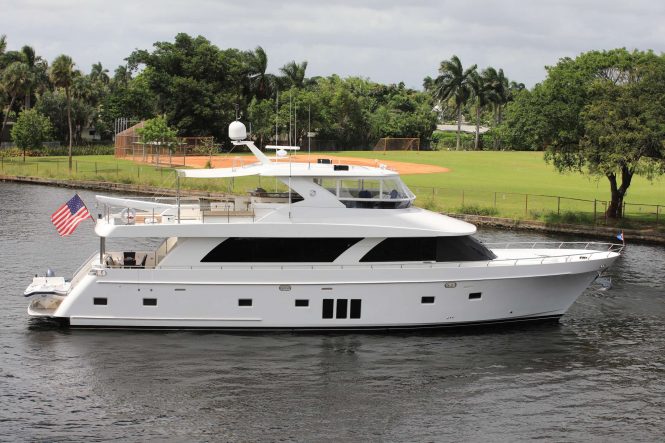Motor yacht UNCORKED