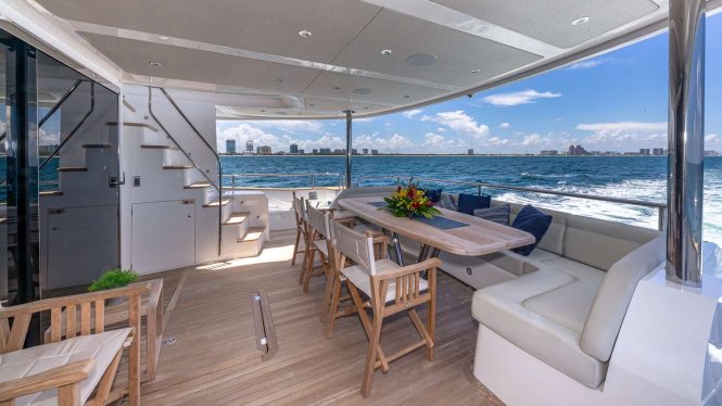 Aft deck alfresco dining area