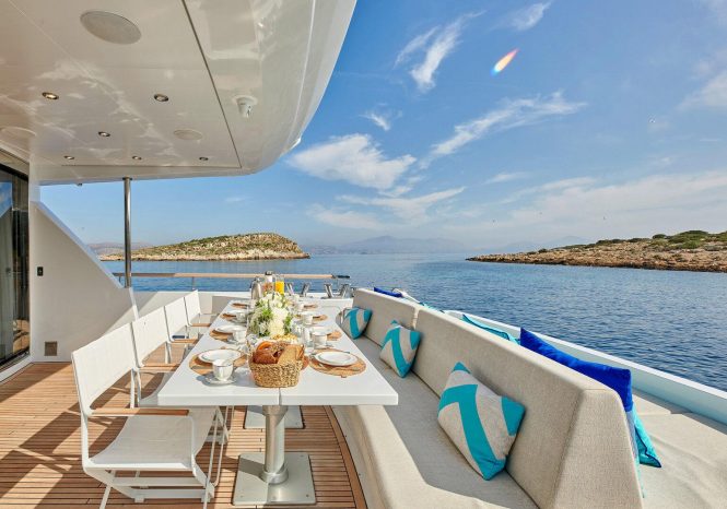 Aft deck alfresco dining set up