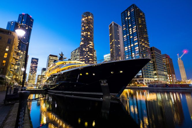 yacht HERE COMES THE SUN