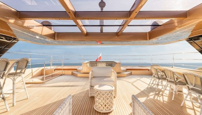 amazing deck are with Jacuzzi