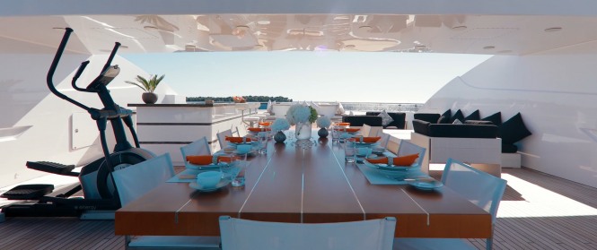 sun deck dining area