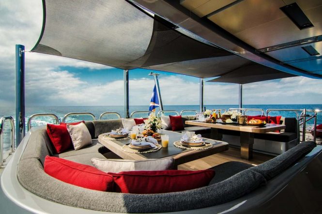 Excellent alfresco dining and relaxations areas