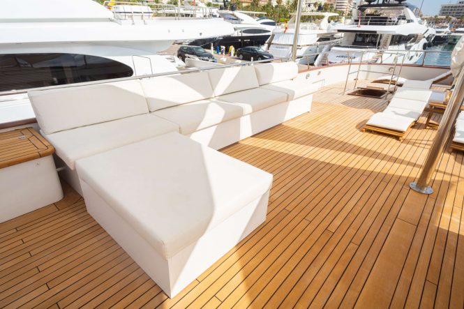 Spacious deck area
