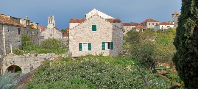 Stari Grad tour and wine tasting