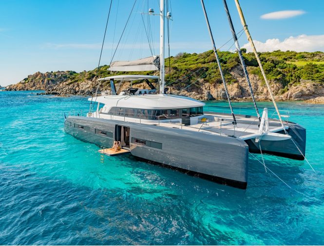 Luxury catamaran NEFESH | Photo Nicolas Claris