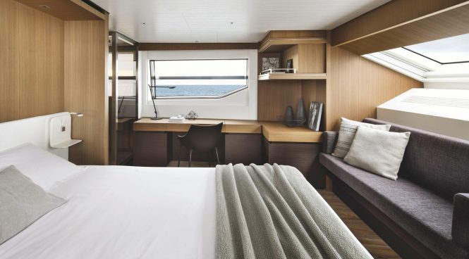 Main deck master suite