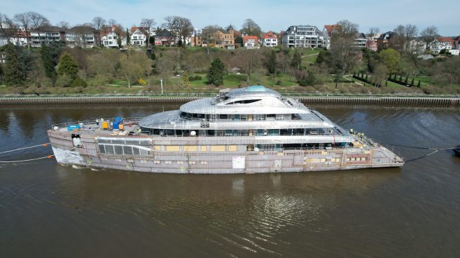 Lurssen superyacht Project ACE21 - Photo by DrDuu