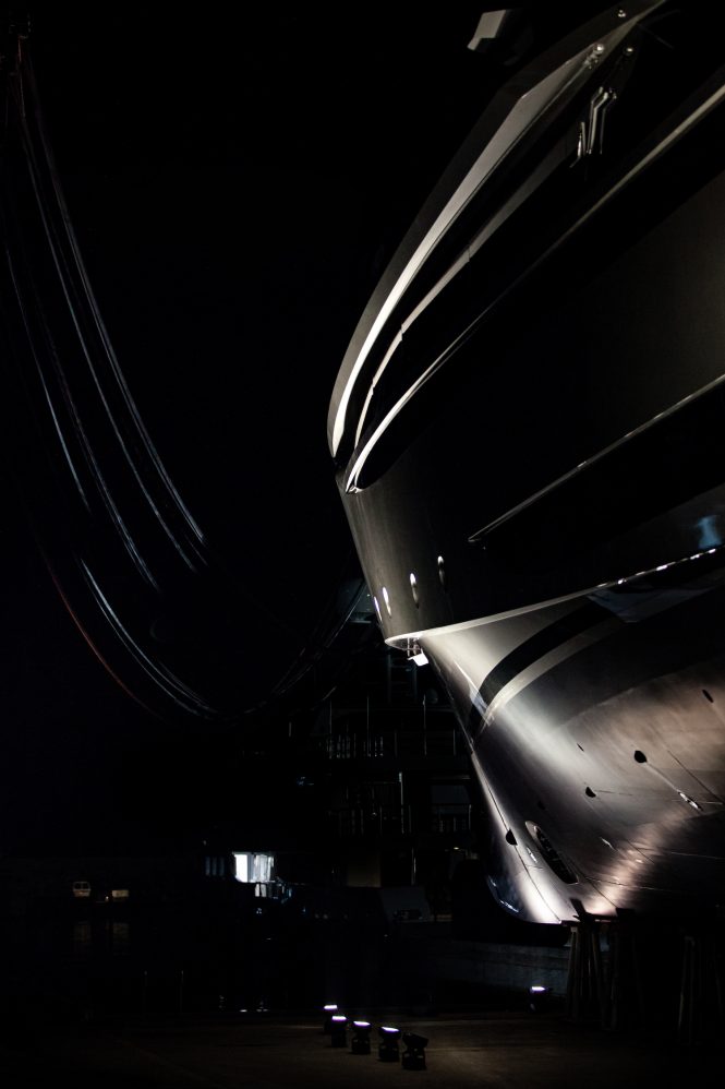 No Stress yacht detail