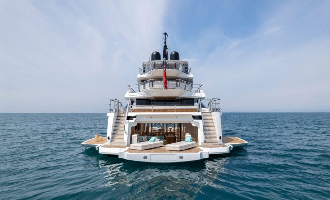 Beach club terrace (sistership)