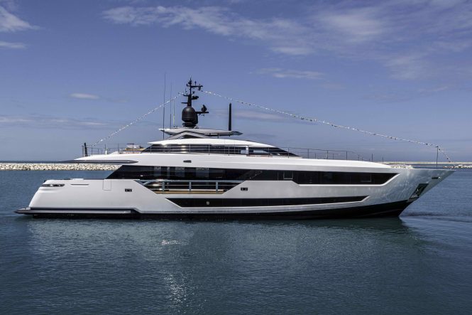 Custom Line motor yacht SOMEDAY