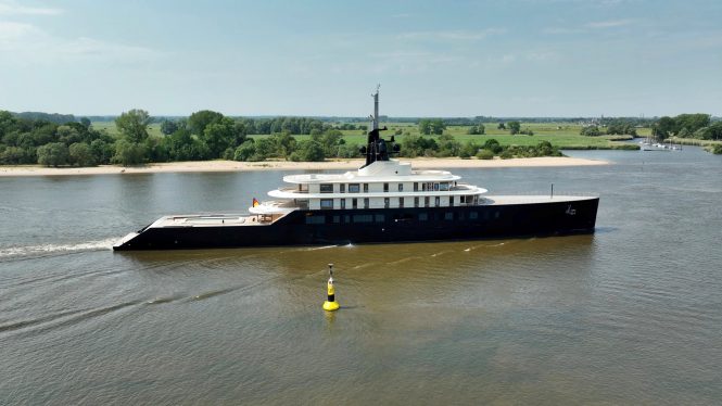 Motor yacht CELERIUS | image Dr Duu photography