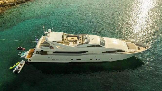 Champagne and Caviar yacht