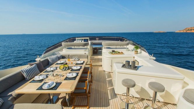 Champagne and Caviar sun deck