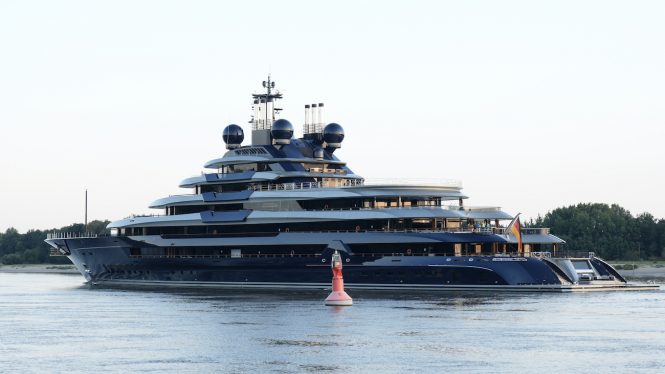 LUMINANCE superyacht on sea trials - Photo DrDuu