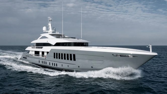 Superyacht RELIANCE