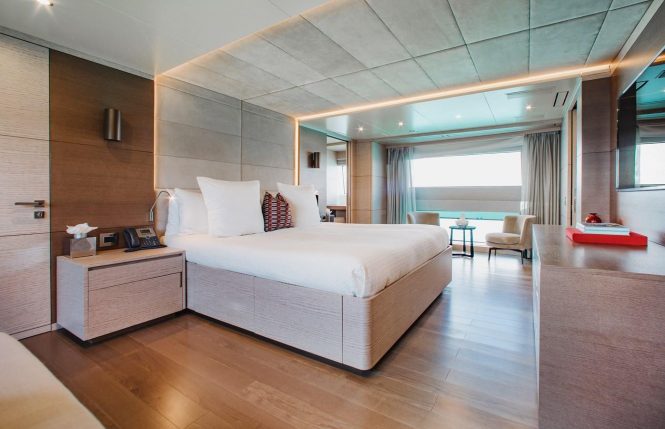 Main deck master suite