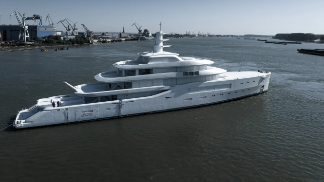 Superyacht - AMELS 80