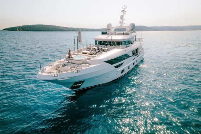 Superyacht BELLA VITA