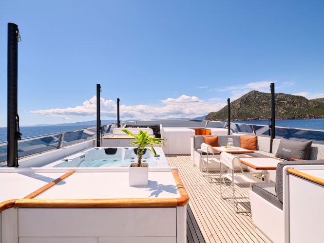 Sun deck
