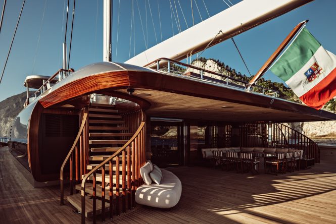 Sailing Catamaran ARTEXPLORER - image Benoit Linero