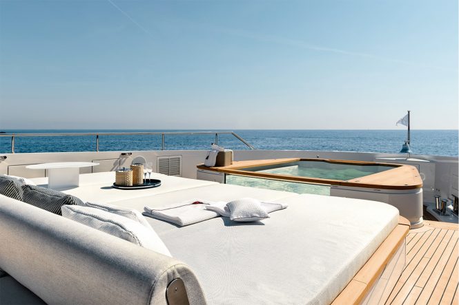 Foredeck sun pads and pool