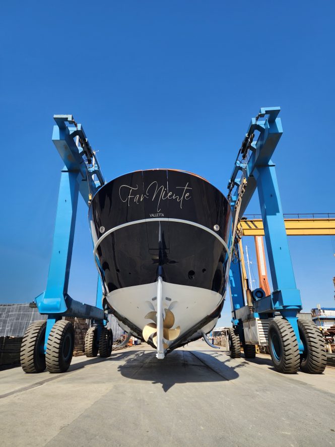 Superyacht FAR NIENTE launches