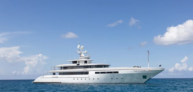 Superyacht ETERNITY