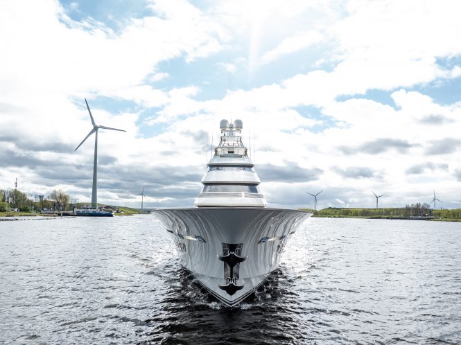 Royal Huisman Project 406 SPECIAL ONE - by Guy Fleury 01p