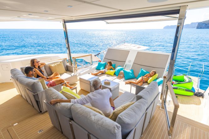 Sistership X-TEND seating 2