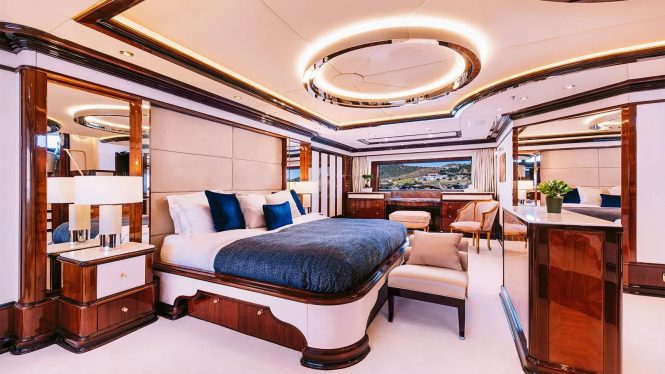 Luxurious master stateroom