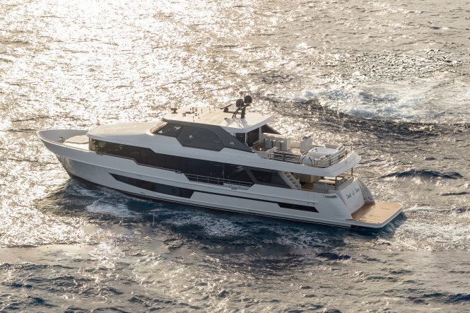 Luxury yacht COOL CHANGE