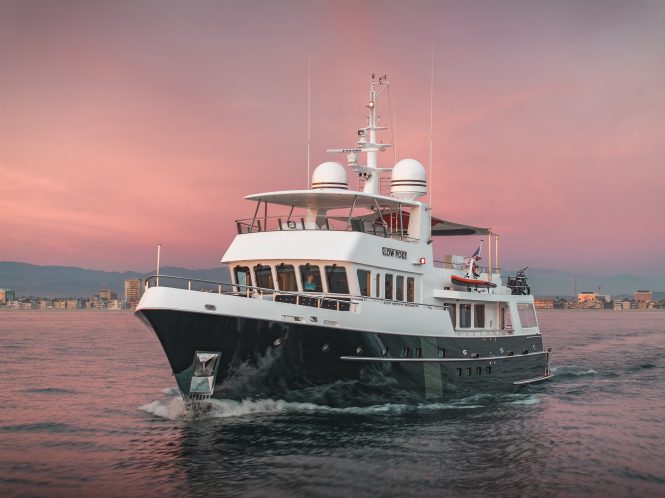 Motor yacht SLOW POKE