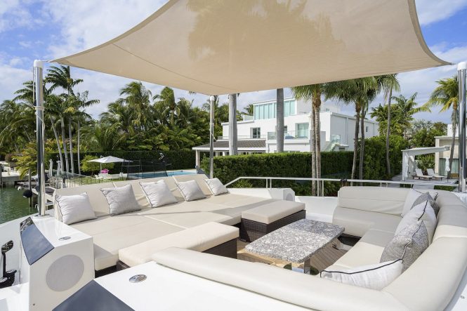 Idyllic foredeck on board VOYAGER