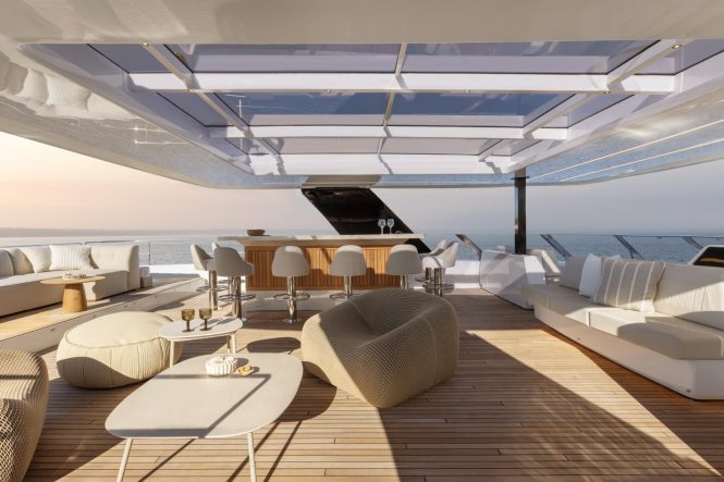 Sun deck on board superyacht GOOD DAY SUNSHINE
