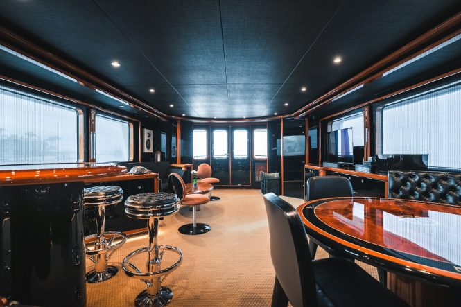 Sophisticated main salon