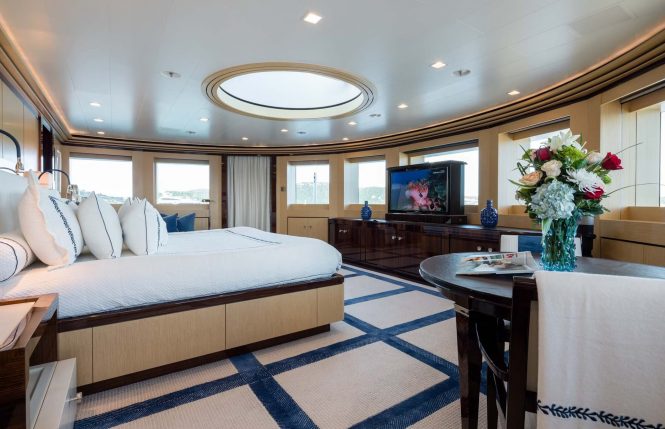 Luxury yacht AXIOMA master suite