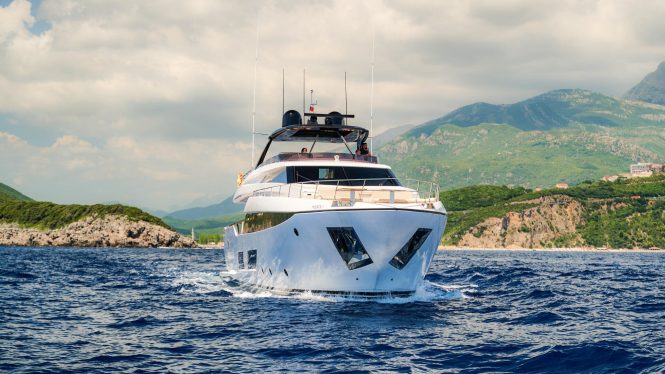 Motor yacht MADRA II