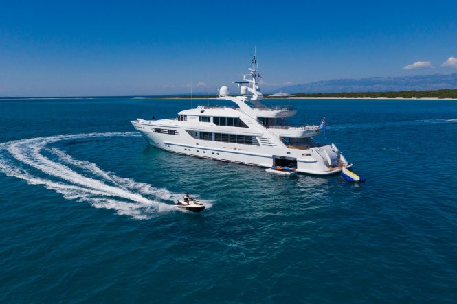 Superyacht ALALYA