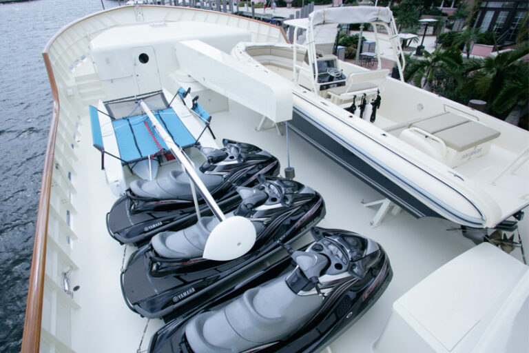 Charter yacht RUSALINA EXP