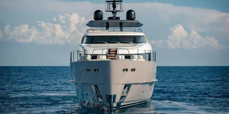 Motor Yacht PENGUINS