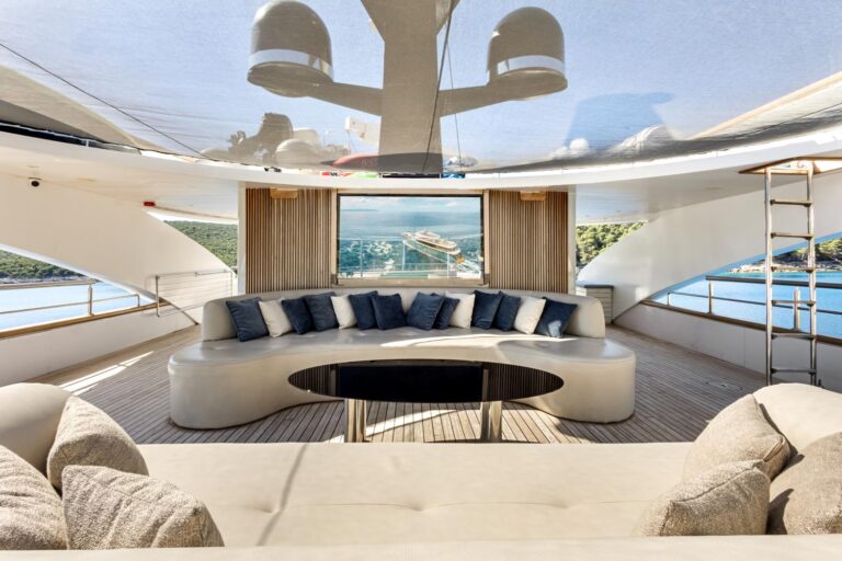 Sundeck seating