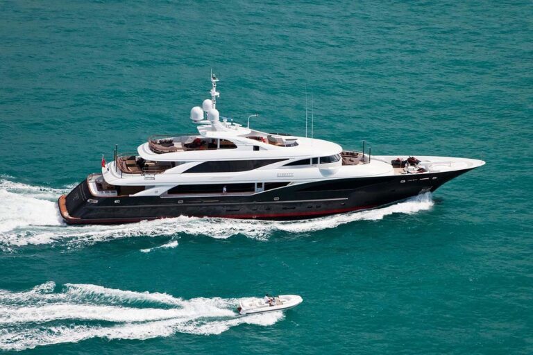 Port Side Cruising
